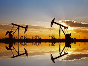 Goldman Sachs revoit ses prévisions pétrolières à la baisse en raison de nouvelles épidémies de COVID en Chine et d’un plafonnement des prix du pétrole par le G7 en Russie