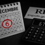Une photo d'un calendrier montrant la date limite du 6 décembre 2025 encerclée en rouge, rappelant aux contribuables de renouveler leur taux de prélèvement à la source sur impots.gouv.fr.