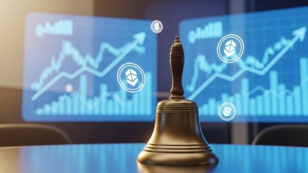 C'est le plus important pour le SEO. Une cloche de bourse traditionnelle devant des graphiques numériques symbolisant une Introduction en Bourse (IPO) moderne.