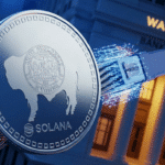 Illustration du stablecoin FRNT du Wyoming émis sur Solana, symbolisant l’adoption institutionnelle croissante par Wall Street.