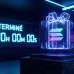 Illustration numérique d'un jeton Solana emballé comme un cadeau pour le concours organisé par Actu Crypto.