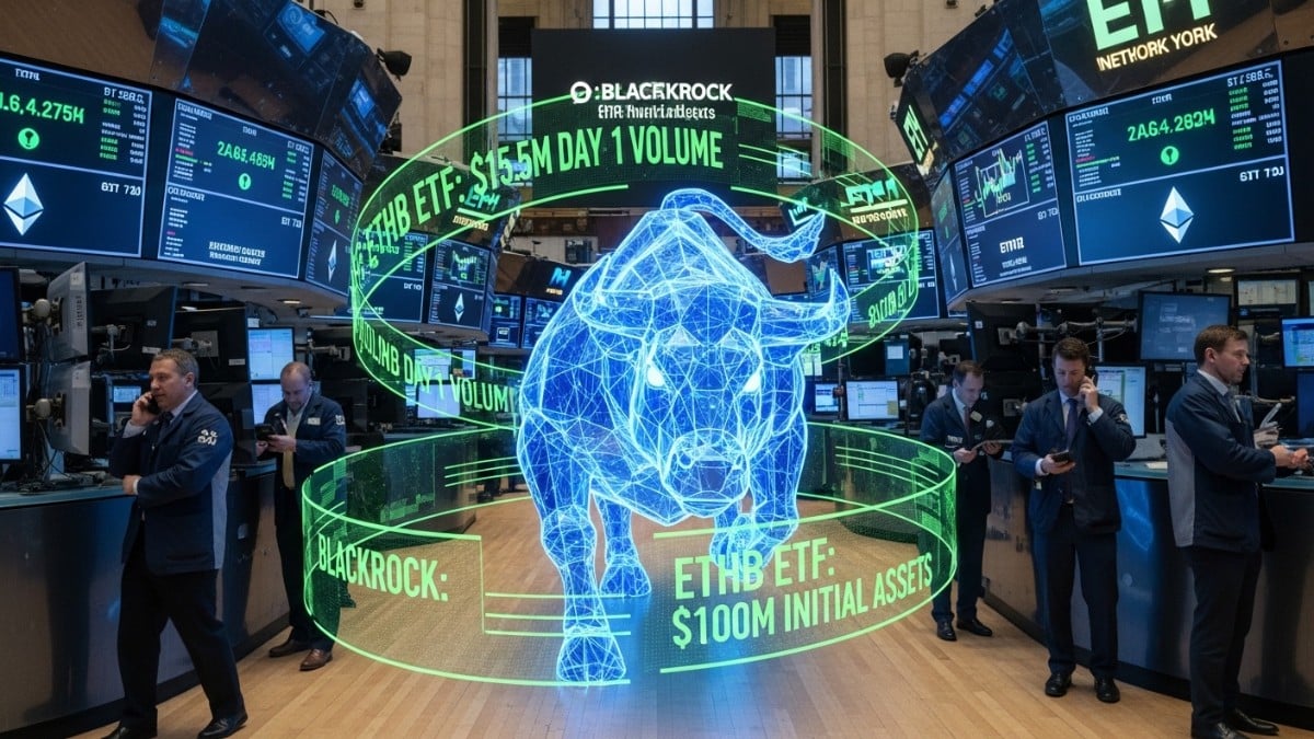 Illustration d'un puissant taureau en cristal bleu représentant Ethereum chargeant à Wall Street, symbolisant le lancement explosif de l'ETF ETHB de BlackRock avec 15,5 millions de dollars de volume.