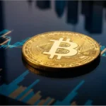 Une pièce physique de Bitcoin posée sur un bureau en verre reflétant des graphiques financiers, illustrant l'analyse crypto et l'adoption institutionnelle.