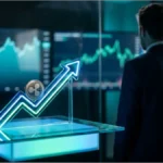 Graphique de trading haussier avec logo XRP et analyste financier devant des écrans